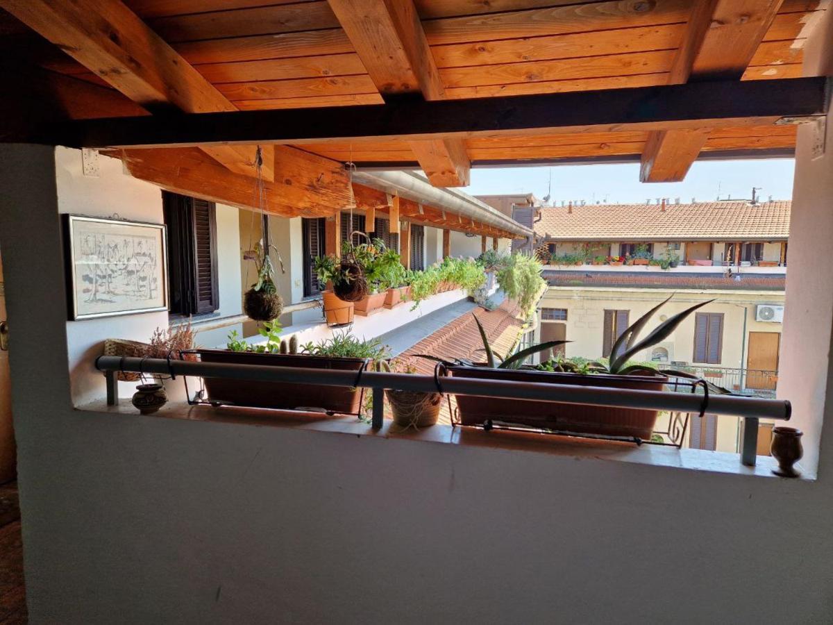 Into The World Apartment Milan Bagian luar foto